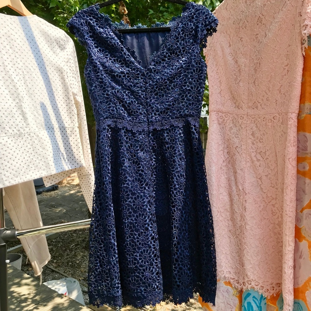 Laundry By Shelli Segal Lace Dress - Picture 4 of 8